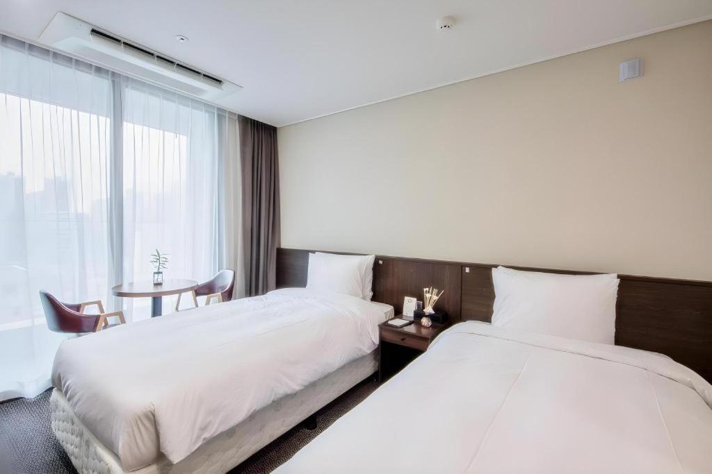 Riviera Incheon Airport Hotel Exteriér fotografie
